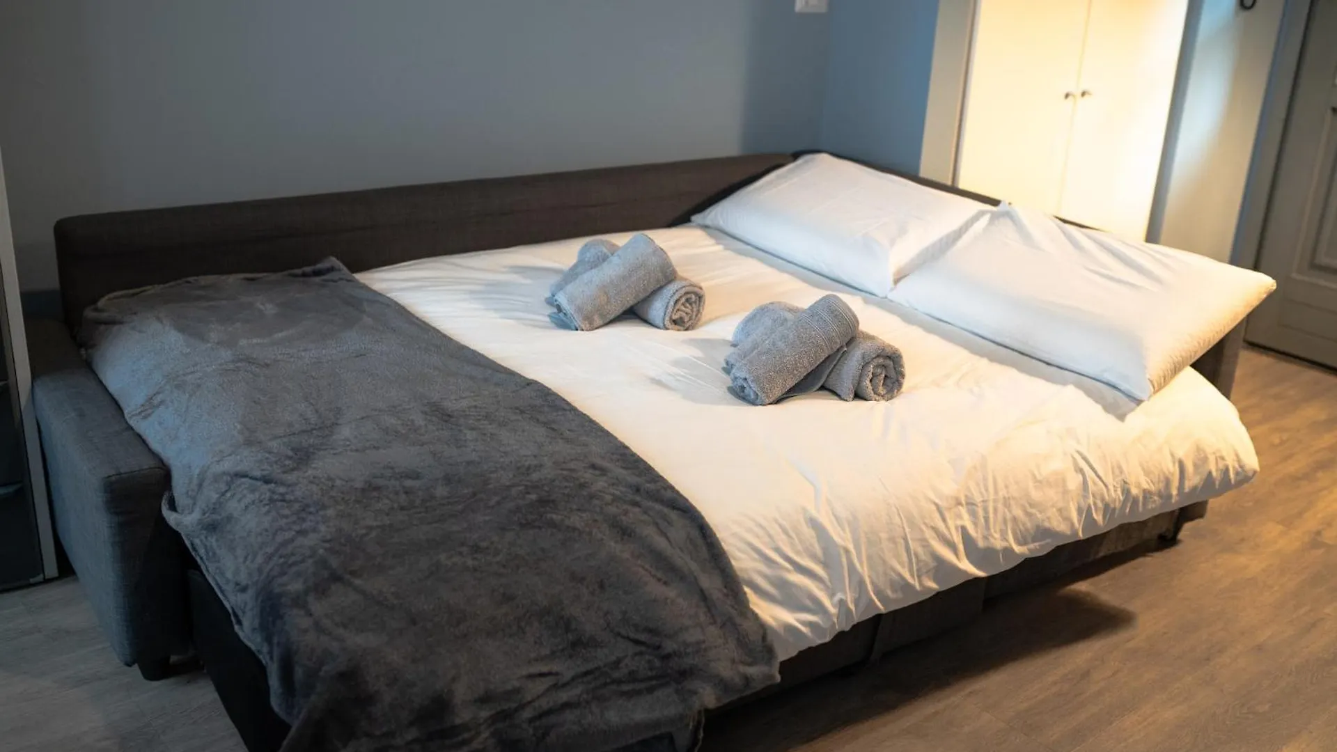 Cozy Duomo Retreat Apartment Como