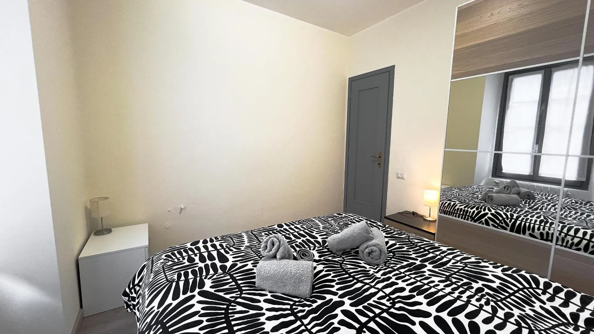 Cozy Duomo Retreat Apartment Como